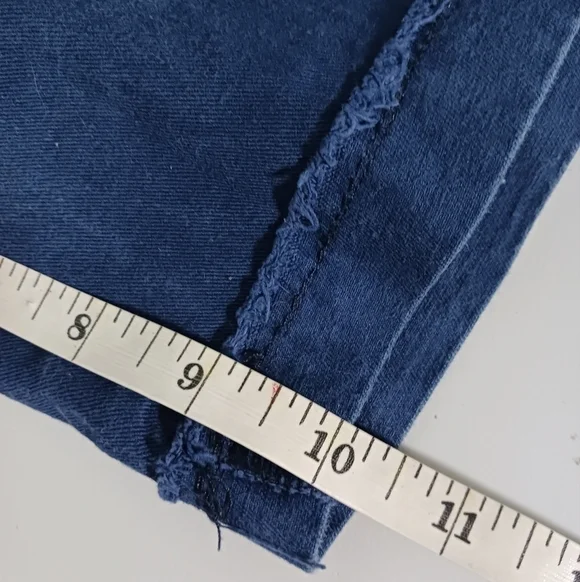 ARTISTRY in motion cotton shorts - Picture 4 of 8